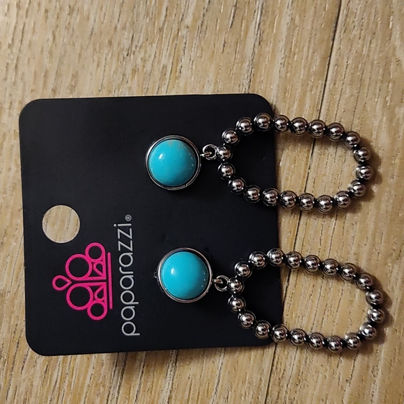 Paparazzi earrings
